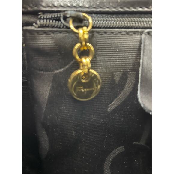 EUC - Salvatore Ferragamo Chain Link Clasp Bag - Picture 7 of 8